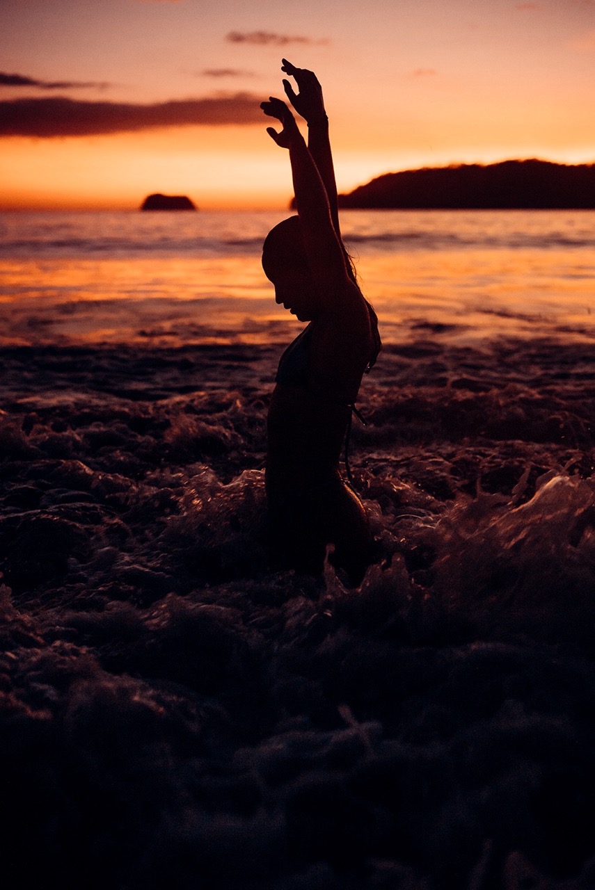 girl in Ocean picture