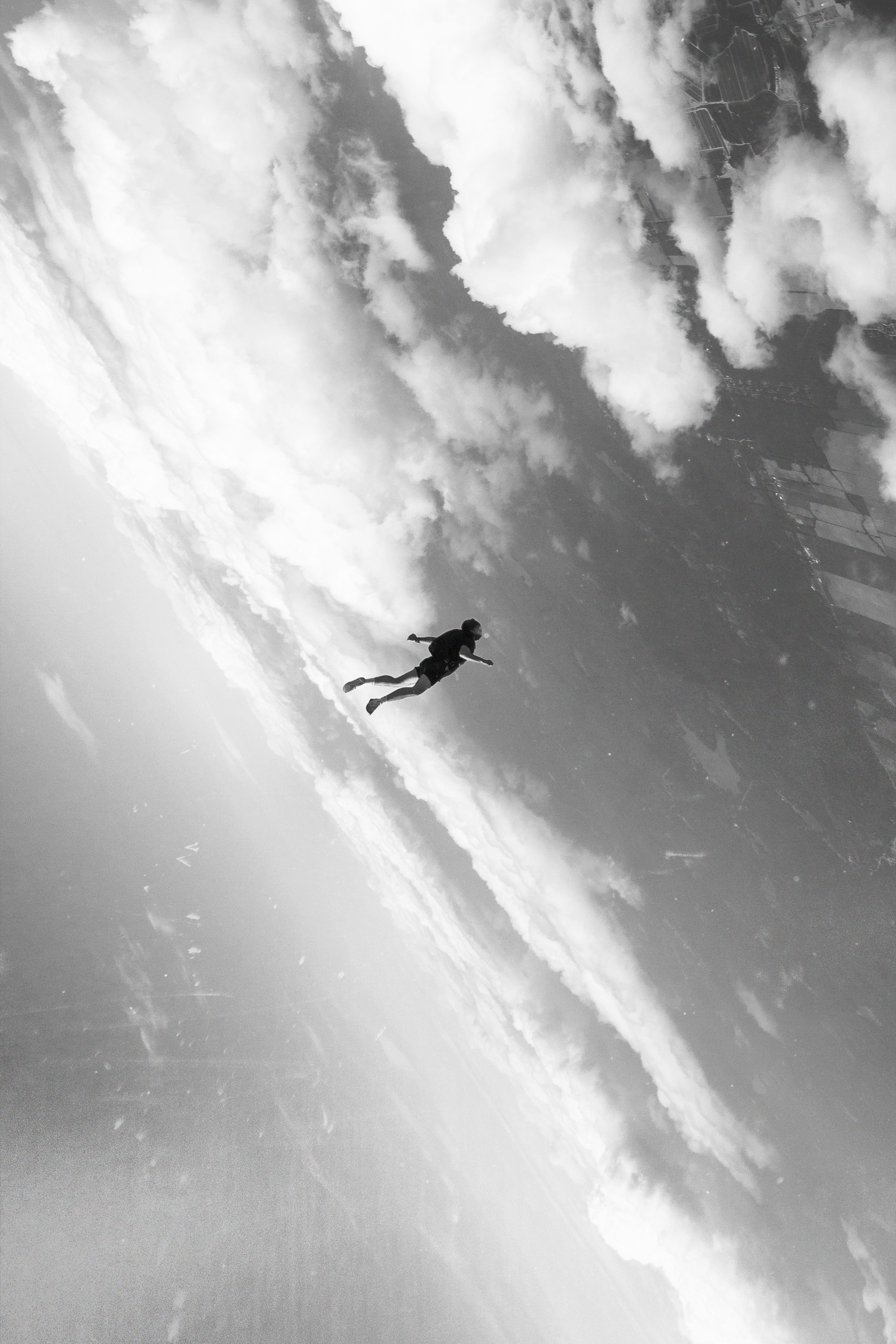 Alexon skydiving